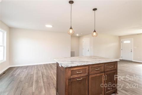 9467 Westridge Dr, Hickory, NC 28601 photo 9
