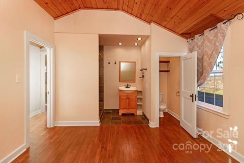 125 Summit Ave, Brevard, NC 28712 photo 11