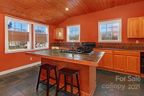 125 Summit Ave, Brevard, NC 28712 photo 8