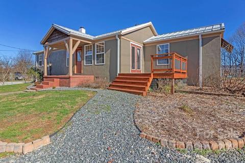 125 Summit Ave, Brevard, NC 28712 photo 2