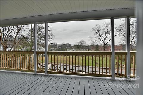 446 Elm St, Lancaster, SC 29720 photo 4