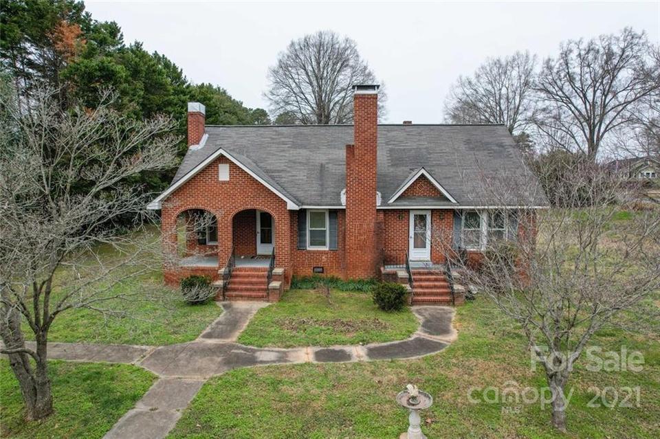 2304 Main St, Albemarle, NC 28001 31 Photos MLS 3821388 Movoto