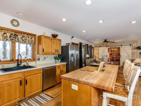 2420 River Rd, Tryon, NC 28782 photo 17