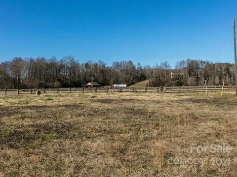 2420 River Rd, Tryon, NC 28782 photo 35