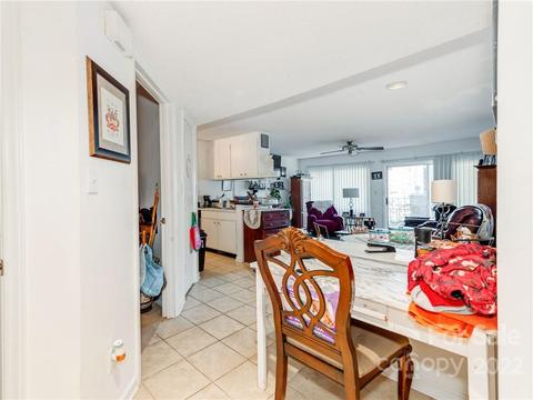 204 Northwest Dr, Davidson, NC 28036 photo 2