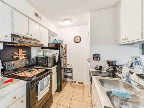 204 Northwest Dr, Davidson, NC 28036 photo 8