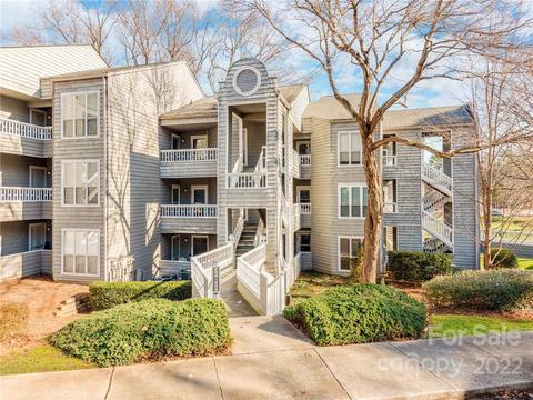 204 Northwest Dr, Davidson, NC 28036 photo 1
