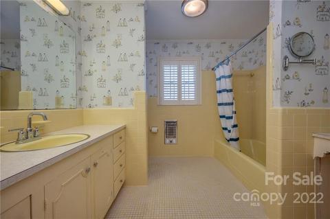 400 Meadowlark Dr, Tryon, NC 28782 photo 11