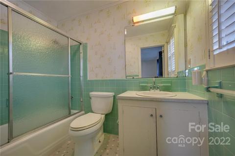 400 Meadowlark Dr, Tryon, NC 28782 photo 16