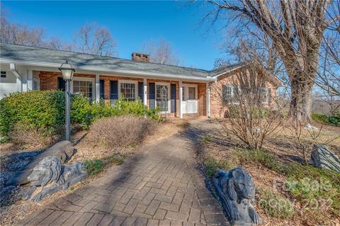 400 Meadowlark Dr, Tryon, NC 28782 photo 2
