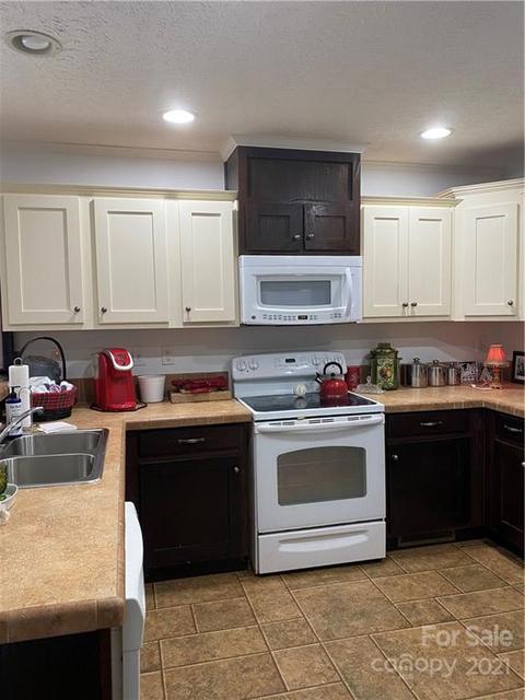 1371 Eps Rd, Hickory, NC 28602 photo 12