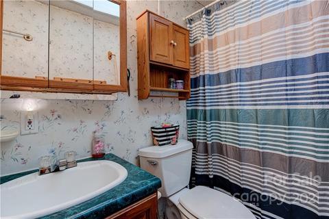 184 Terrys Gap Loop Rd, Fletcher, NC 28732 photo 13