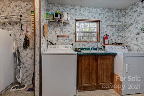 184 Terrys Gap Loop Rd, Fletcher, NC 28732 photo 11