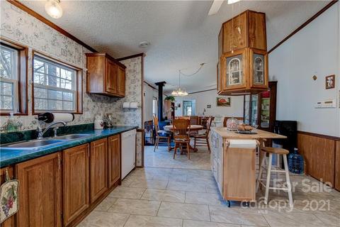 184 Terrys Gap Loop Rd, Fletcher, NC 28732 photo 10