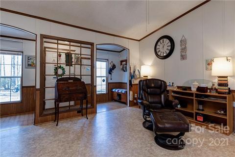 184 Terrys Gap Loop Rd, Fletcher, NC 28732 photo 5