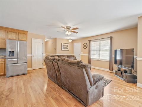 117 Arrowood Ln, Harmony, NC 28634 photo 6