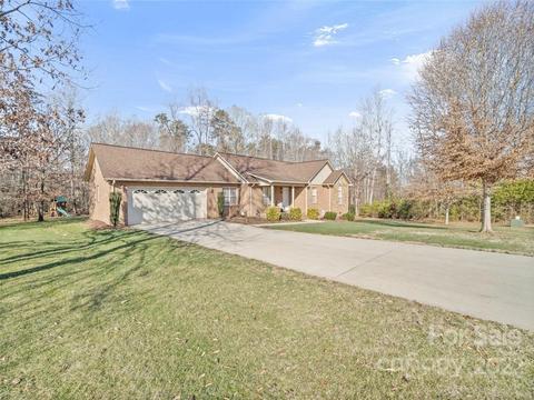 117 Arrowood Ln, Harmony, NC 28634 photo 2
