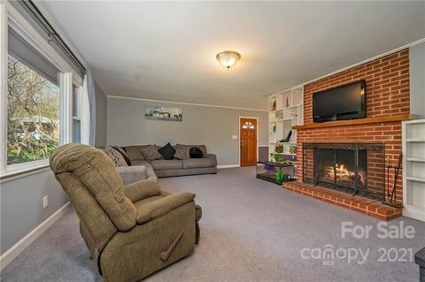 56 Marion St, Tryon, NC 28782 photo 6