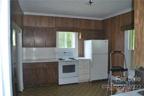 449 Valley Rd, Marion, NC 28752 photo 9