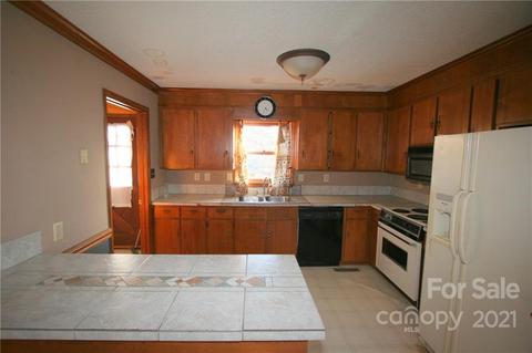 2407 Bearskin Ln, Monroe, NC 28110 photo 4