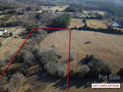 4457 Haystack Dr, Rockwell, NC 28138 photo 2