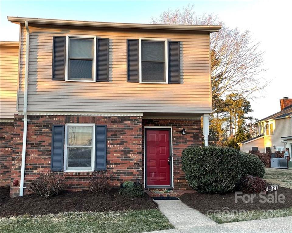 2705 Center St 39, Hickory, NC 28601 4 Photos MLS