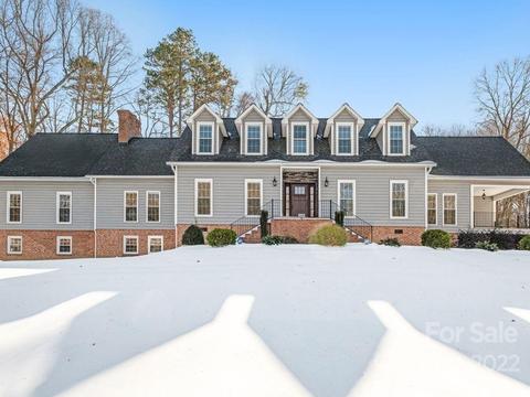 300 Stuart St, Salisbury, NC 28144 photo 1