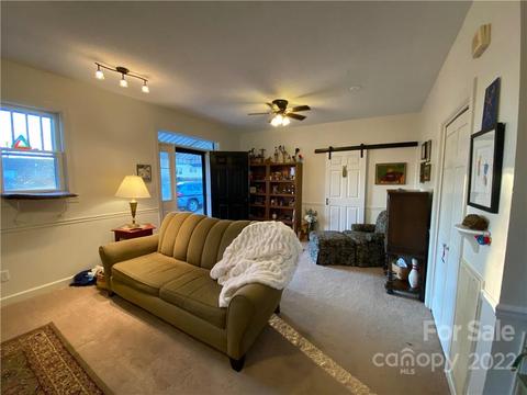 505 E Union St, Morganton, NC 28655 photo 7