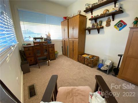 505 E Union St, Morganton, NC 28655 photo 5