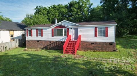 442 Elm St, Lancaster, SC 29720 photo 1