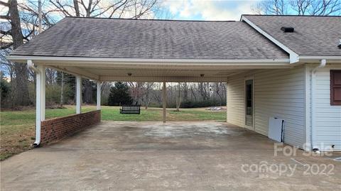 170 S Main St, Bostic, NC 28018 photo 4