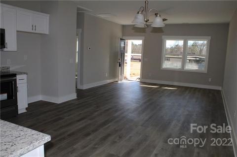 622 W 22nd St, Kannapolis, NC 28081 photo 5