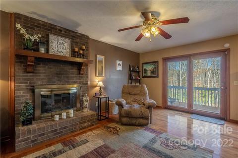 208 Sequoyah Cir, Morganton, NC 28655 photo 8