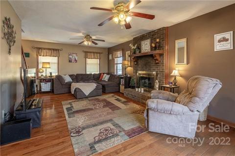 208 Sequoyah Cir, Morganton, NC 28655 photo 7