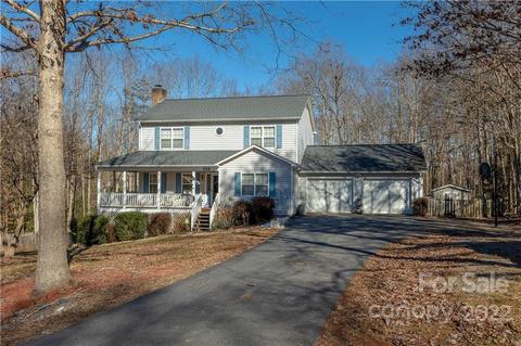 208 Sequoyah Cir, Morganton, NC 28655 photo 1