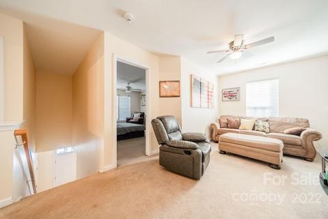 7920 Mariners Pointe Cir, Denver, NC 28037 photo 15