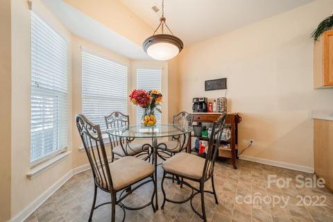 7920 Mariners Pointe Cir, Denver, NC 28037 photo 4