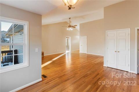 102 Harrison Dr, Clyde, NC 28721 photo 7