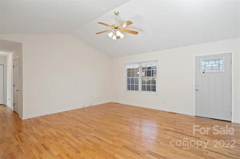 1391 Millrace Dr, Conover, NC 28613 photo 4