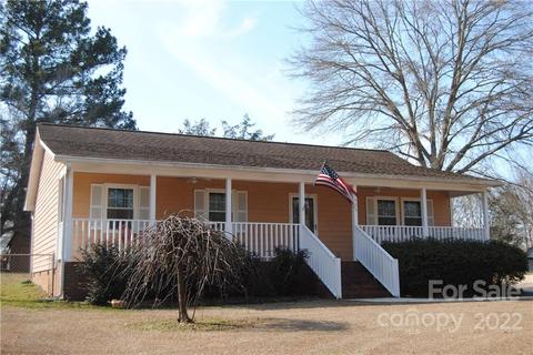 1505 University Dr, Lancaster, SC 29720 photo 2