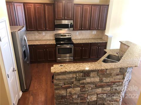 8312 Viewpoint Ln, Cornelius, NC 28031 photo 4