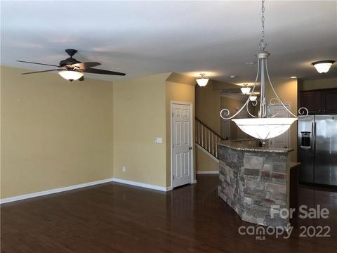 8312 Viewpoint Ln, Cornelius, NC 28031 photo 2