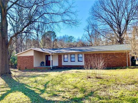 402 Brookgreen Dr, Monroe, NC 28112 photo 1