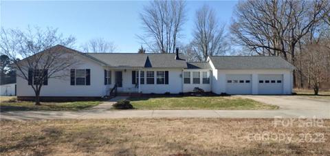 568 Memorial Hwy, Harmony, NC 28634 photo 1
