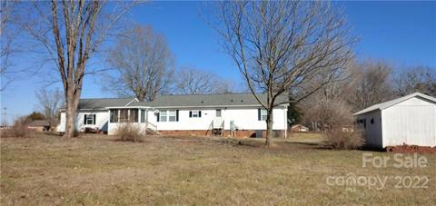 568 Memorial Hwy, Harmony, NC 28634 photo 9