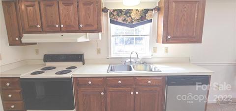 568 Memorial Hwy, Harmony, NC 28634 photo 17