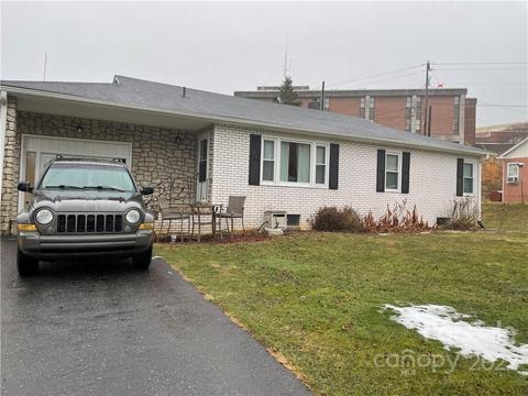 43 Broad St, Spruce Pine, NC 28777 photo 3
