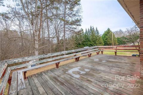 1565 Amherst Rd, Morganton, NC 28655 photo 4