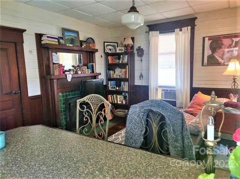 105 E Sylva Cir, Sylva, NC 28779 photo 12