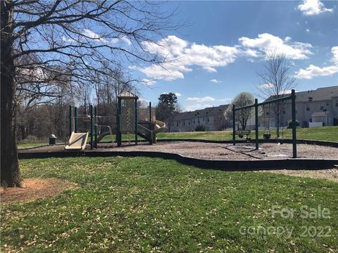 10000 Willow Leaf Ln, Cornelius, NC 28031 photo 38